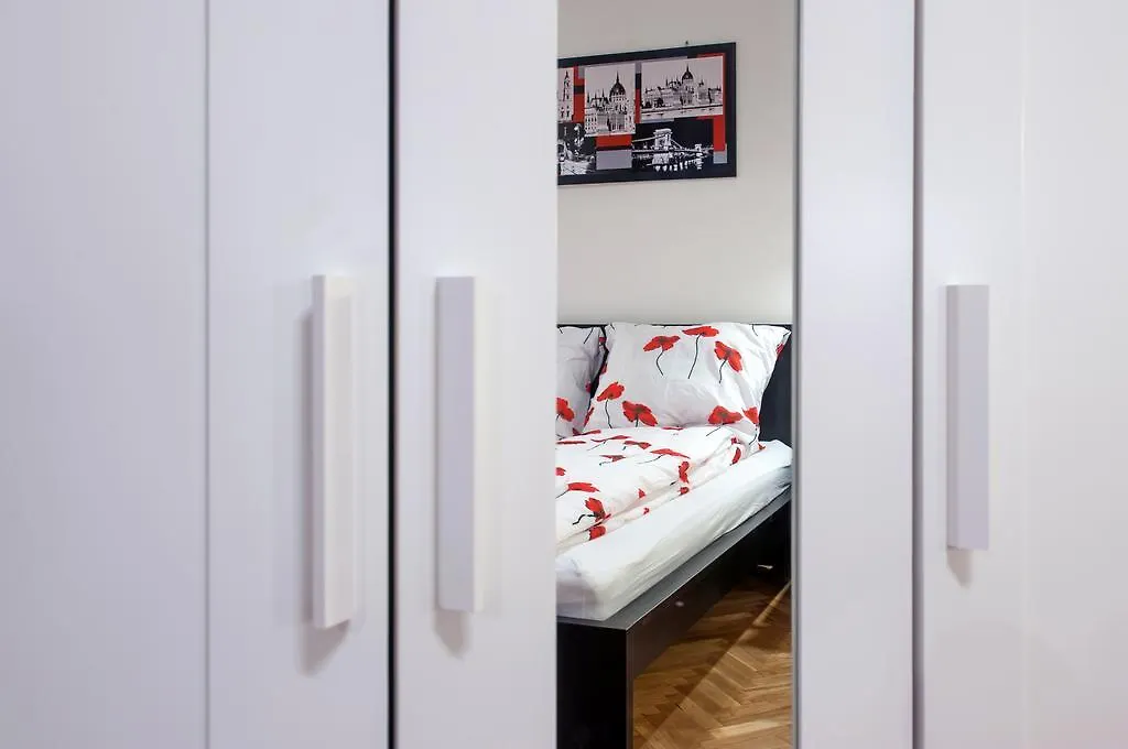 부다페스트 Parking, Ac, Wifi Flat Next To Andrassy Ave 아파트