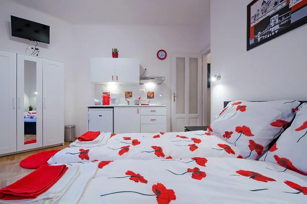 부다페스트 Parking, Ac, Wifi Flat Next To Andrassy Ave 아파트 헝가리